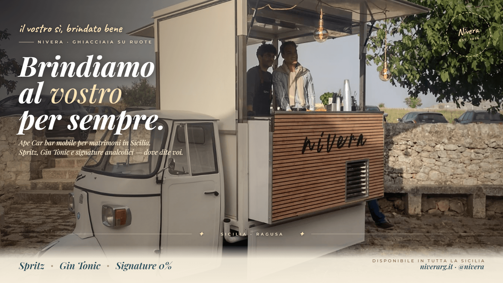 Aperitivo fuori chiesa matrimonio con cocktail bar mobile Nivera