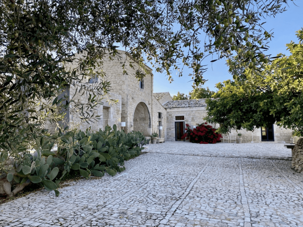 La Chiusa Country House wedding venue photo